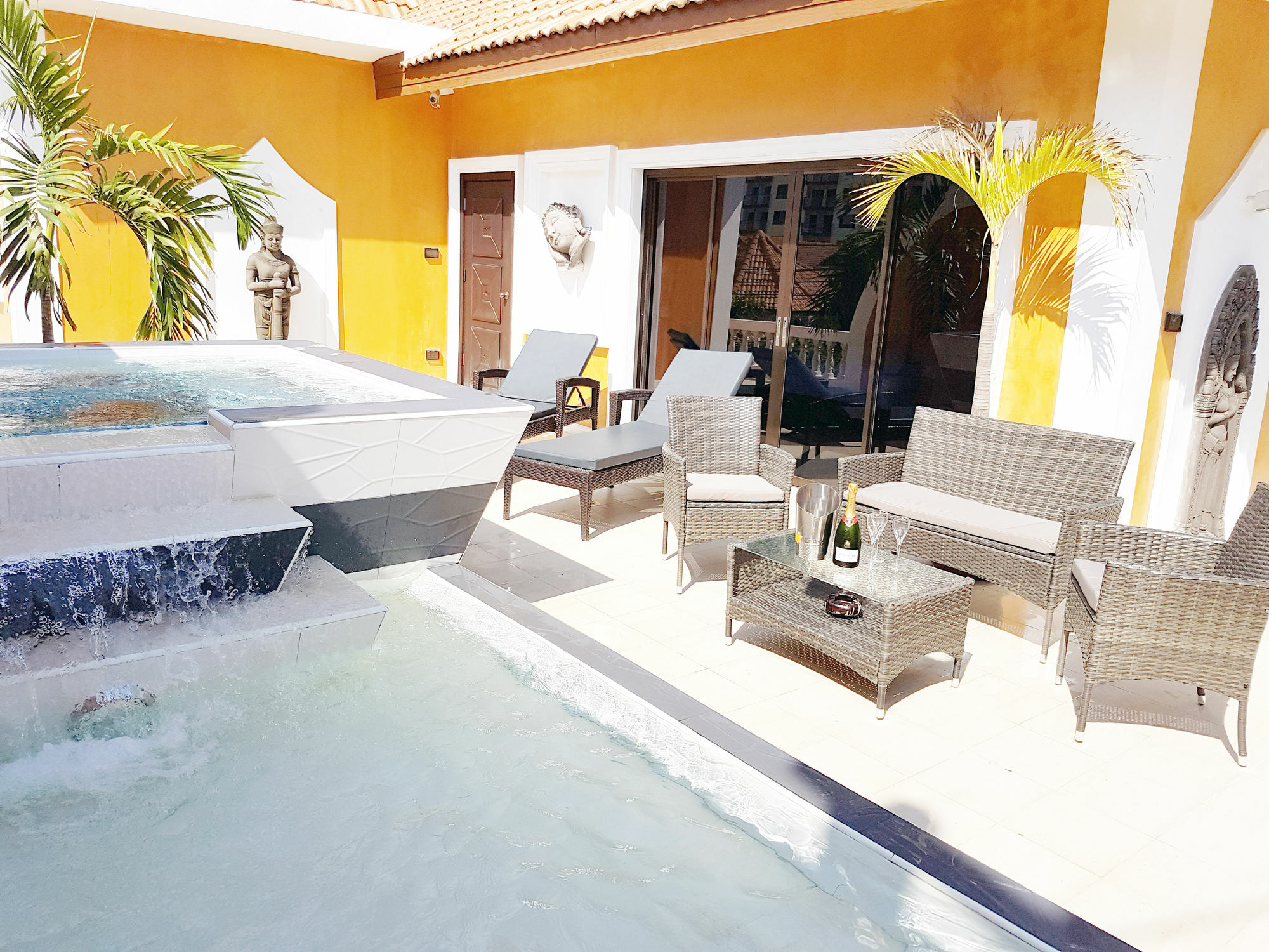 Hideland - The Luxury Tropical Villa Pattaya Luaran gambar