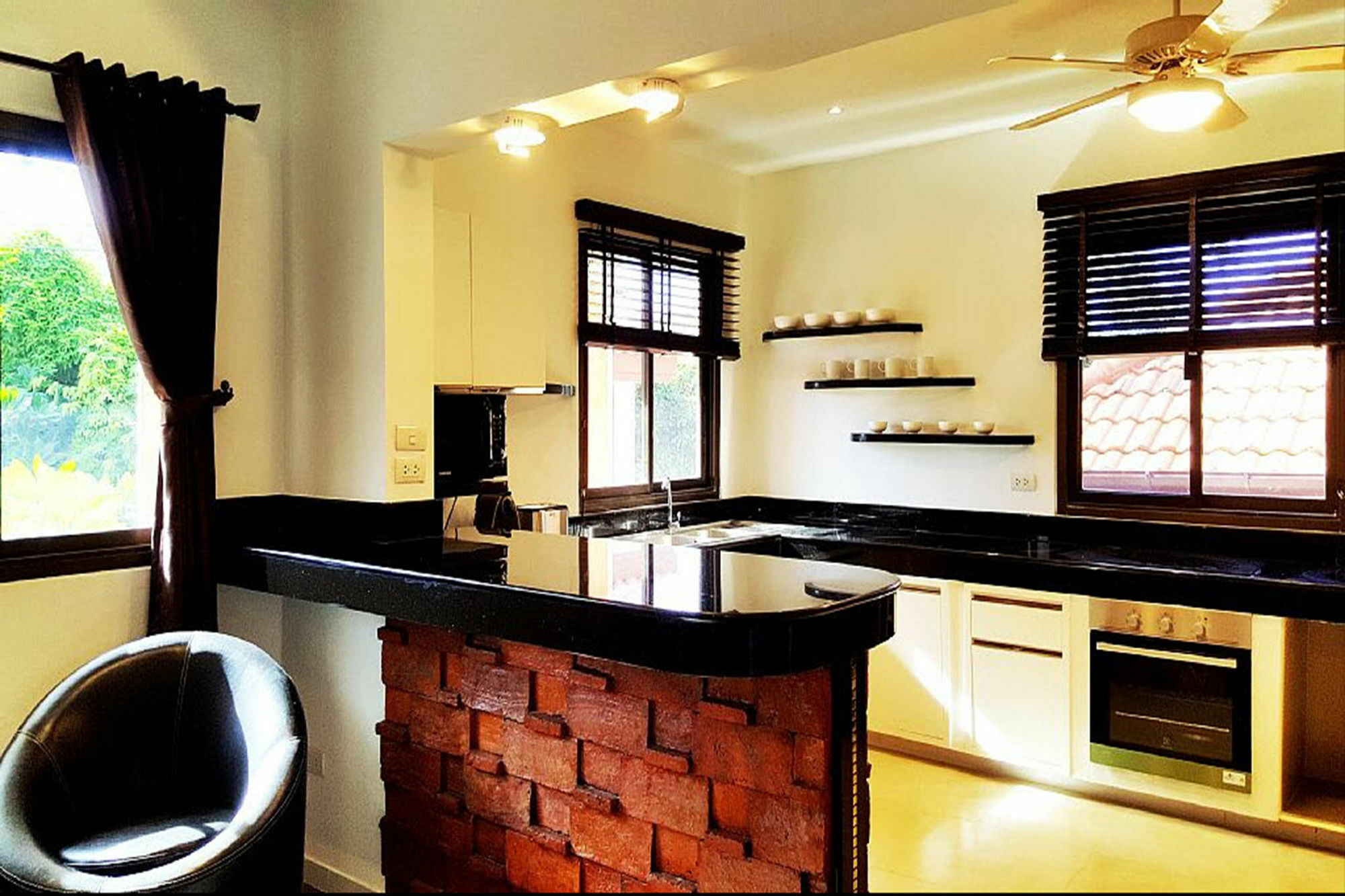 Hideland - The Luxury Tropical Villa Pattaya Luaran gambar