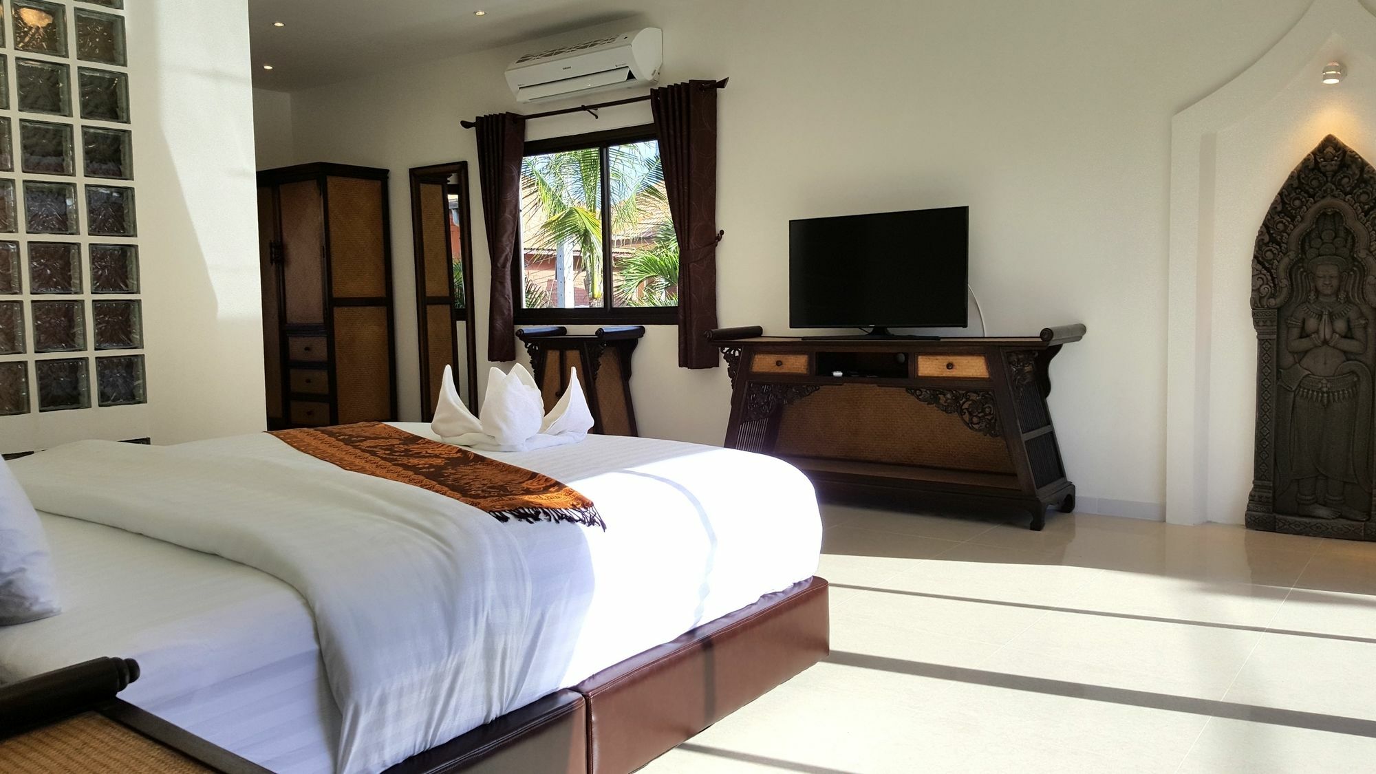 Hideland - The Luxury Tropical Villa Pattaya Luaran gambar