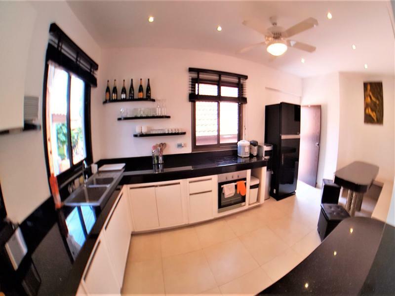 Hideland - The Luxury Tropical Villa Pattaya Luaran gambar